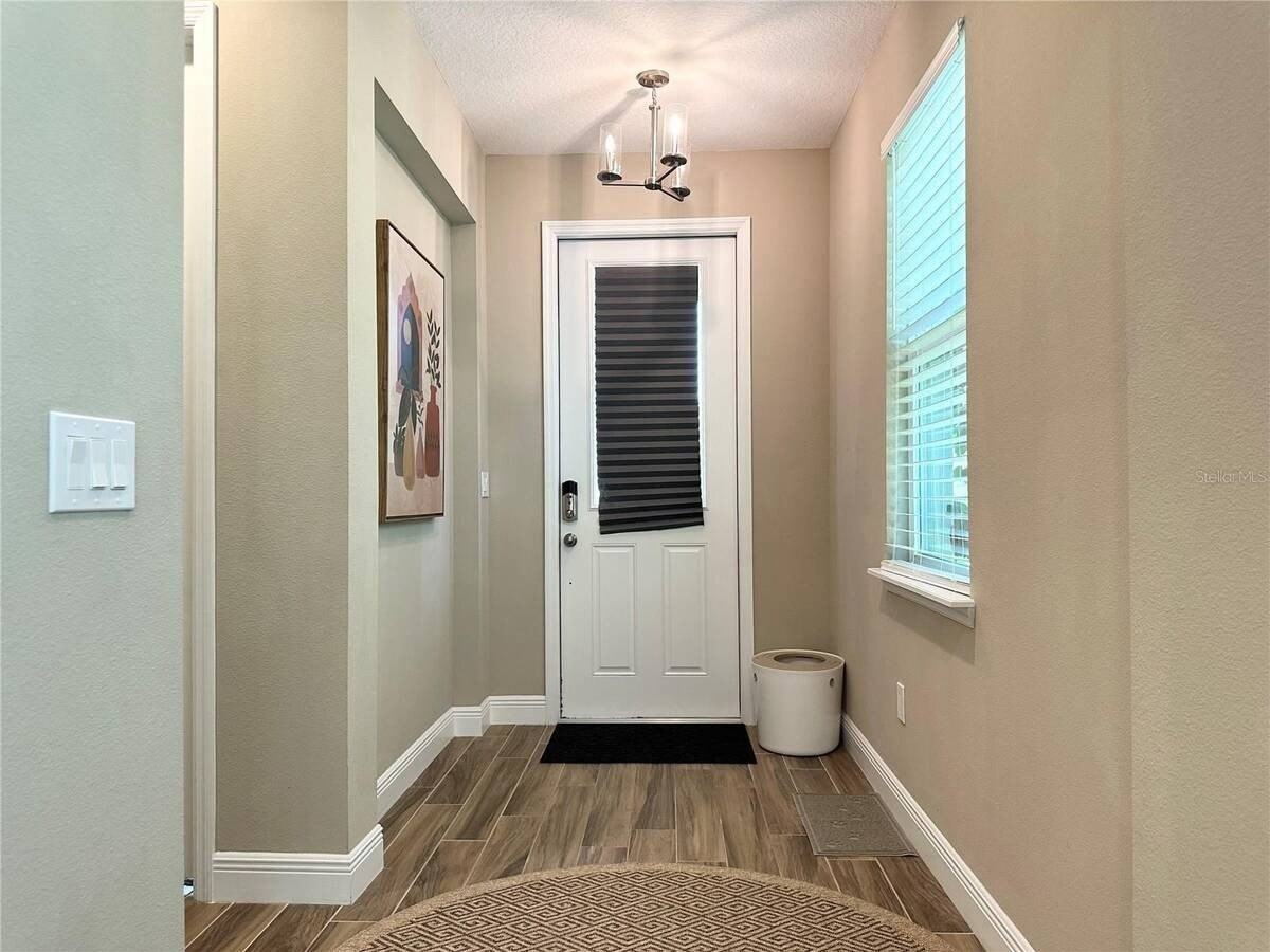 15824 Marina Bay Dr - Photo 3 of 36
