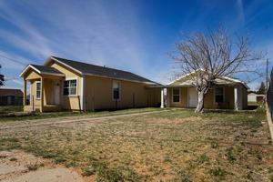 featured image of 801 E 15th St #B
