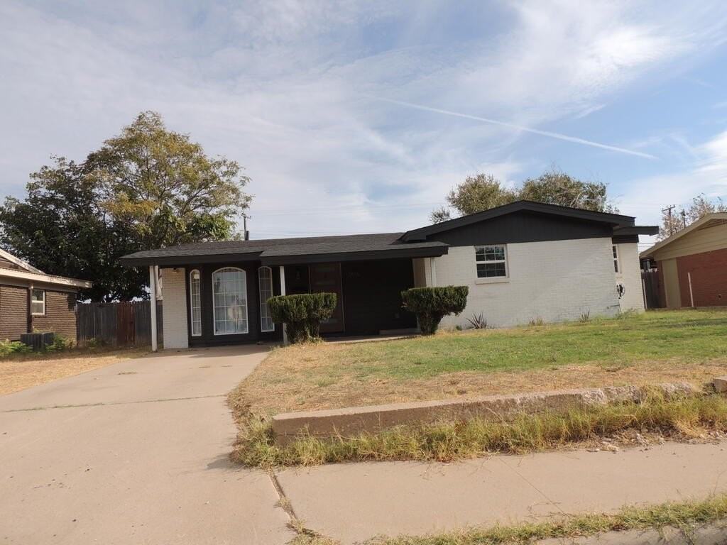 2816 Catalina Dr - Photo 2 of 34