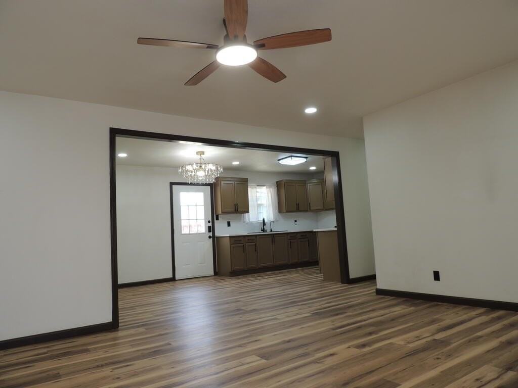 2816 Catalina Dr - Photo 6 of 34