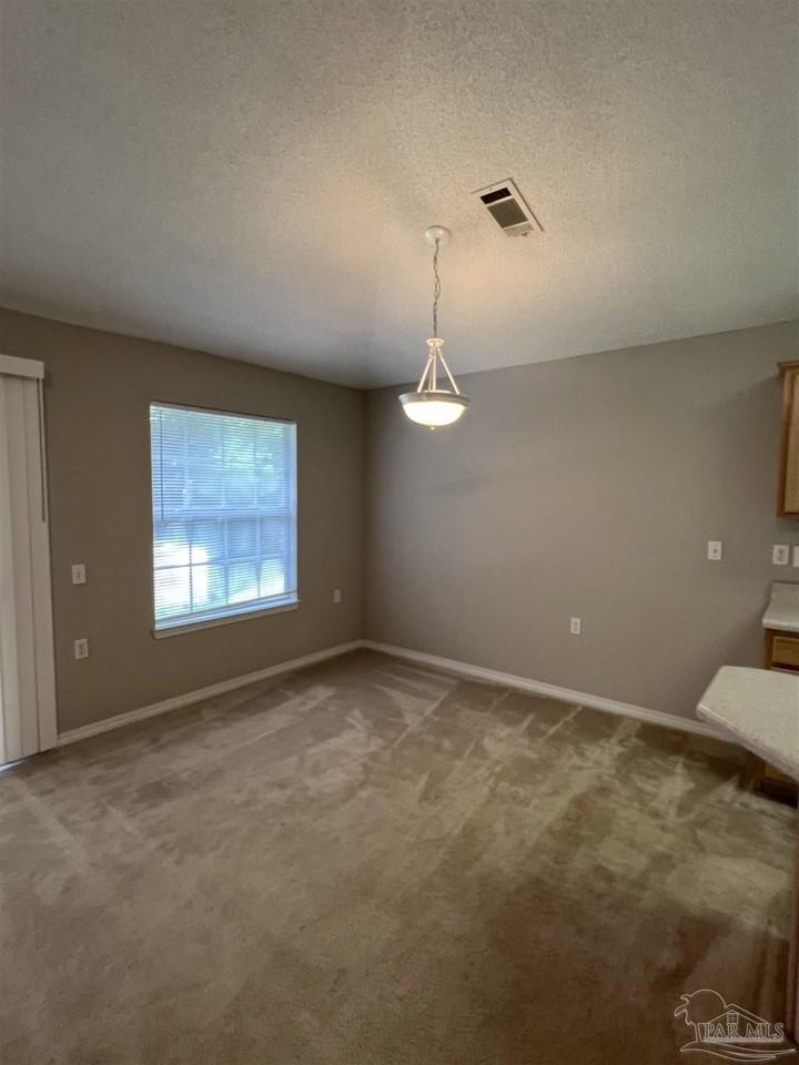 5294 Overbrook Dr - Photo 4 of 12