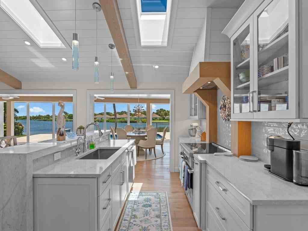 1920 Cutlass Cove Dr - Photo 7 of 35