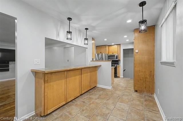 4205 Katherine St - Photo 5 of 36