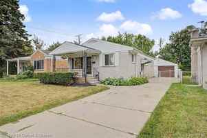featured image of 24315 Currier St