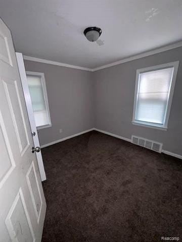 7337 Woodmont Ave - Photo 7 of 10
