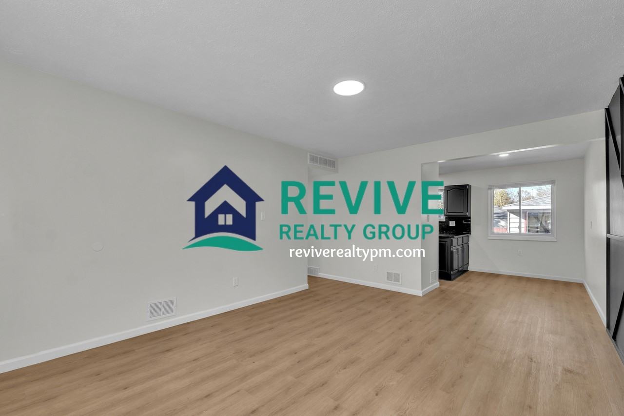 15796 Kerstyn St #1 - Photo 6 of 27
