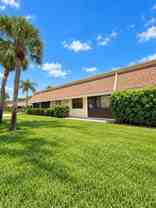 107 Half Moon Cir #D - Photo 1 of 1