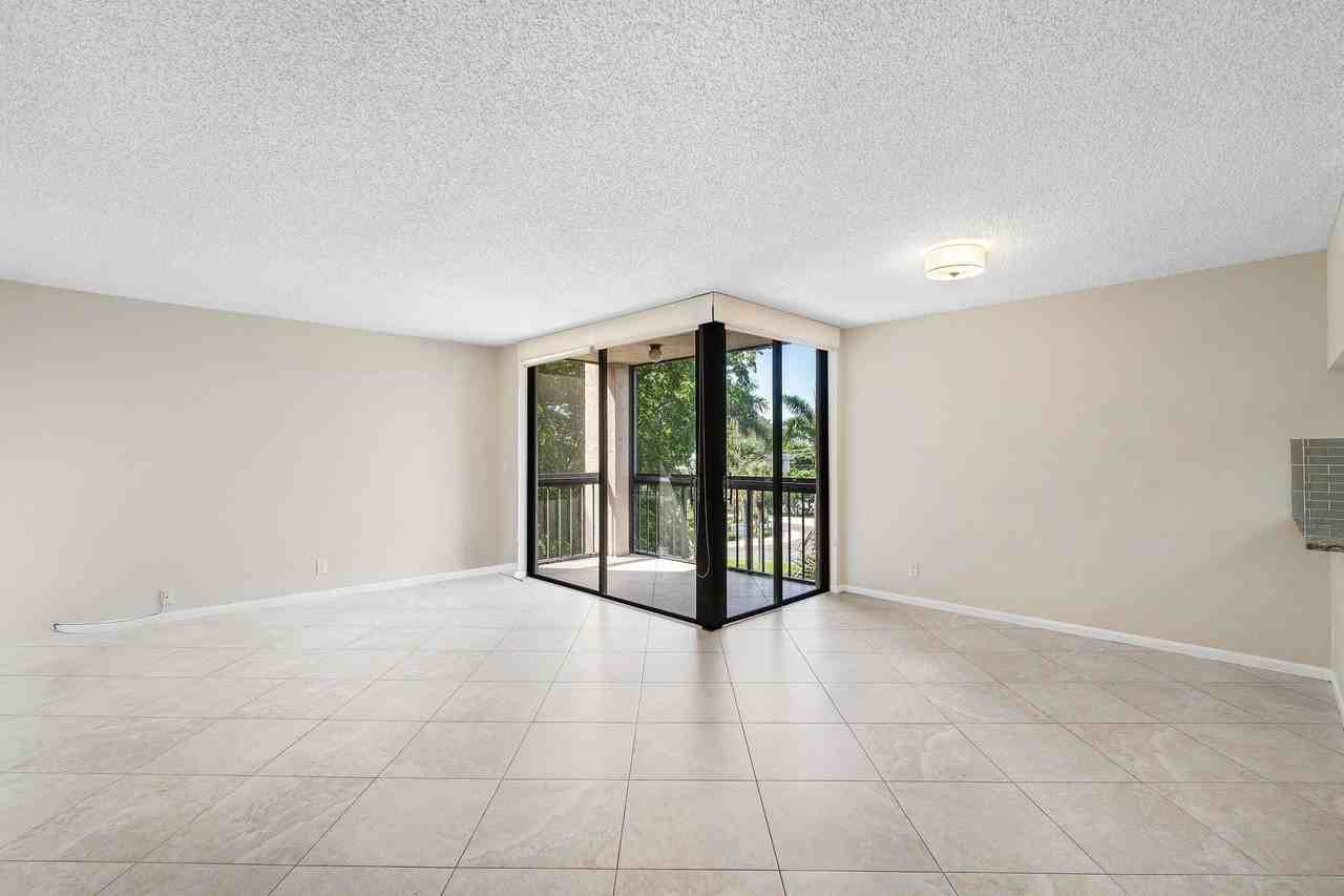 2455 Lindell Blvd #3411 - Photo 3 of 25