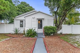 645 Ne 38th St #A - Photo 1 of 1