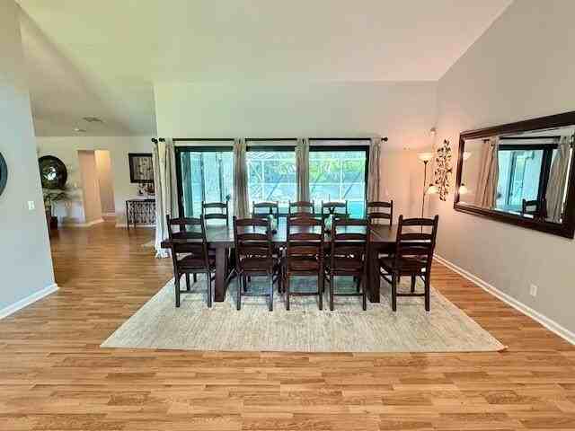 1919 Lindsey Ct - Photo 7 of 30