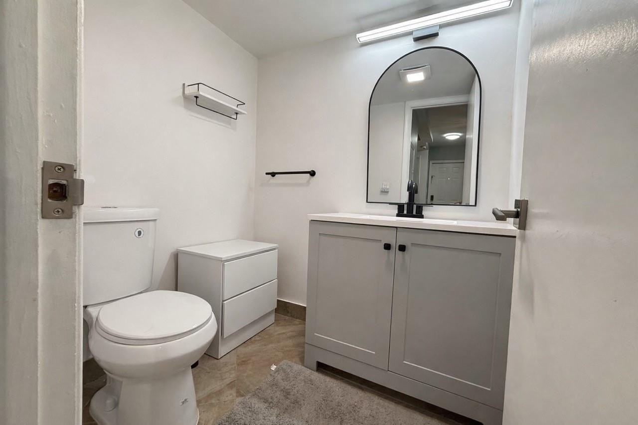 809 W Oakland Park Blvd #K4 - Photo 7 of 8