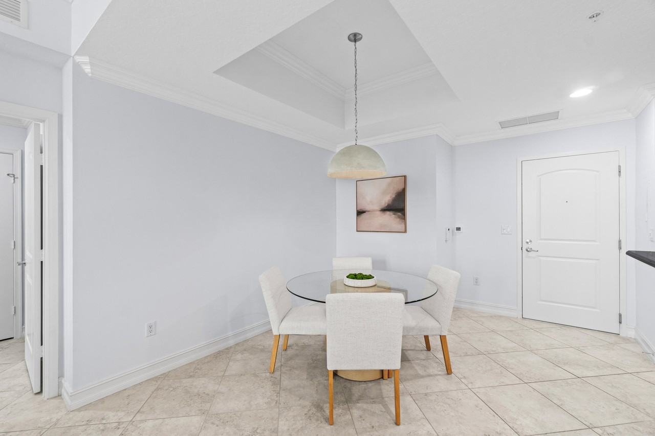 701 S Olive Ave #713 - Photo 6 of 49
