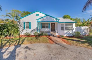 823 Se 3rd Ave - Photo 1 of 1