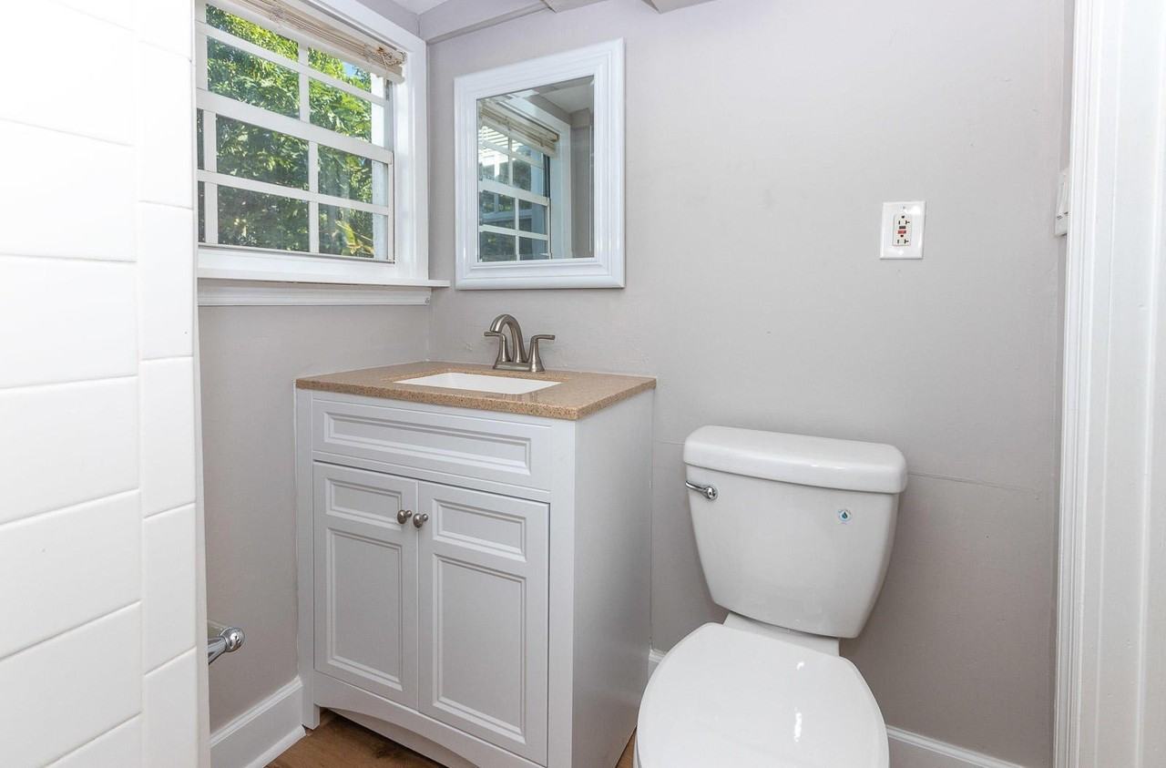 823 Se 3rd Ave - Photo 7 of 14
