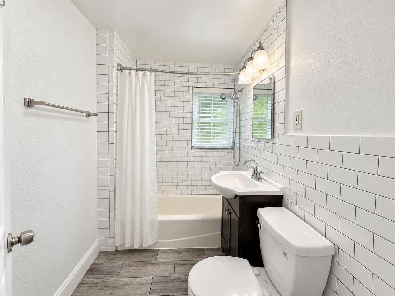 32 Lake Osborne Dr #9 - Photo 7 of 13