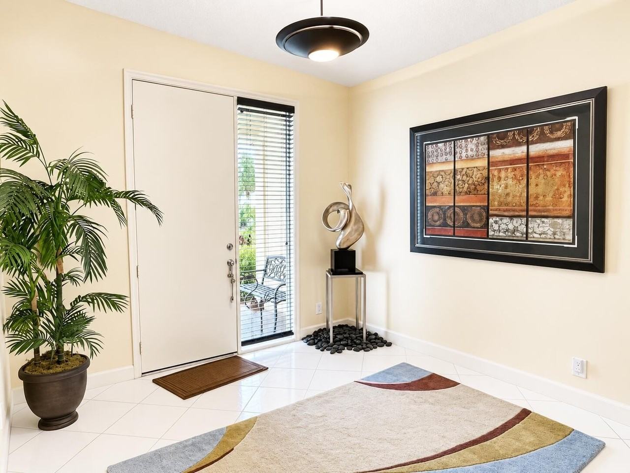 6325 Graycliff Dr #B - Photo 4 of 33