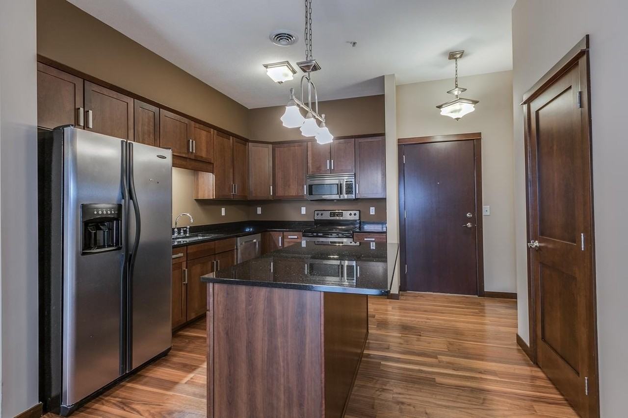 270 4th St E #504 - Photo 2 of 32