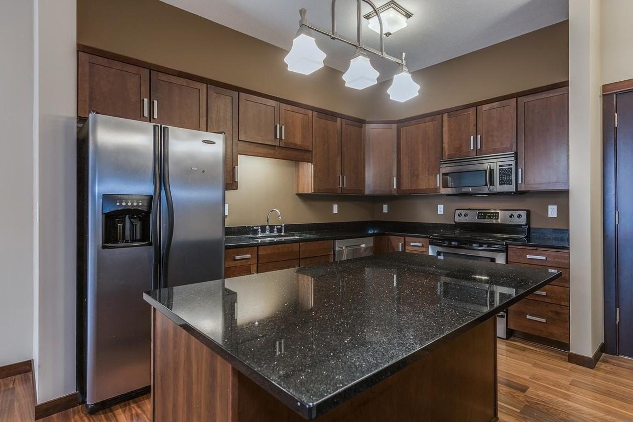270 4th St E #504 - Photo 3 of 32