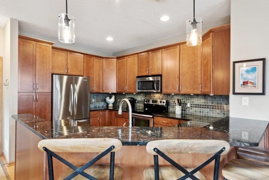 9612 Scott Ln N - Photo 6 of 36