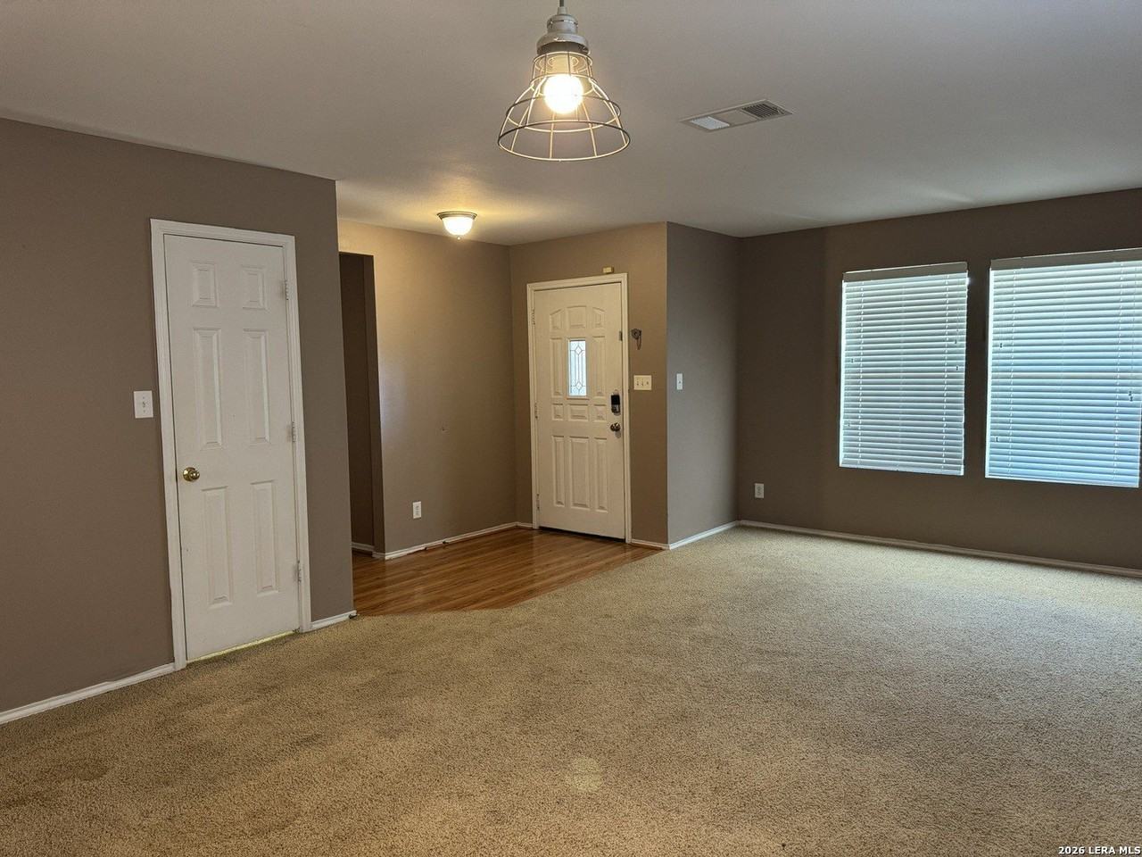 25607 Crimson Beauty - Photo 4 of 29