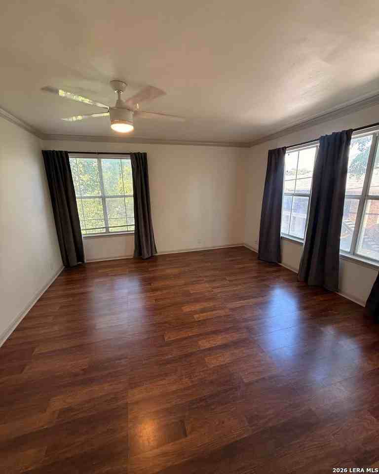 101 Fenimore Ave #6 - Photo 7 of 13