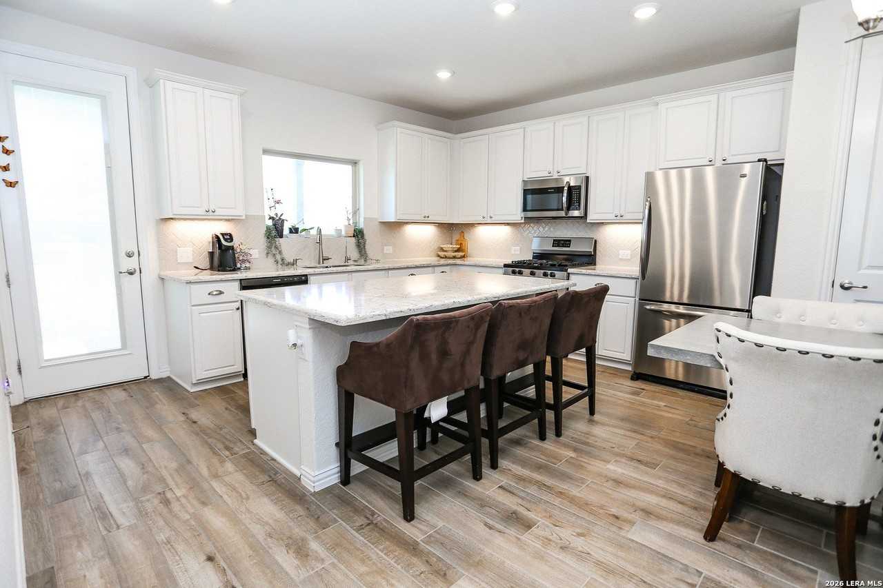 2046 Egret Ave - Photo 7 of 31