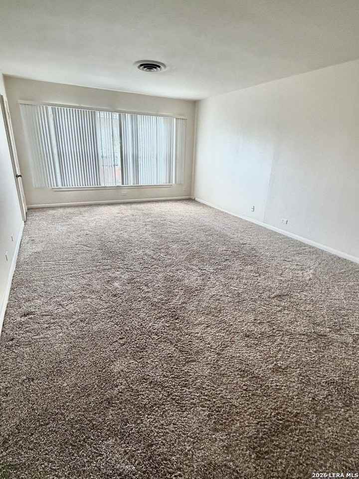 507 Exeter Rd - Photo 4 of 19