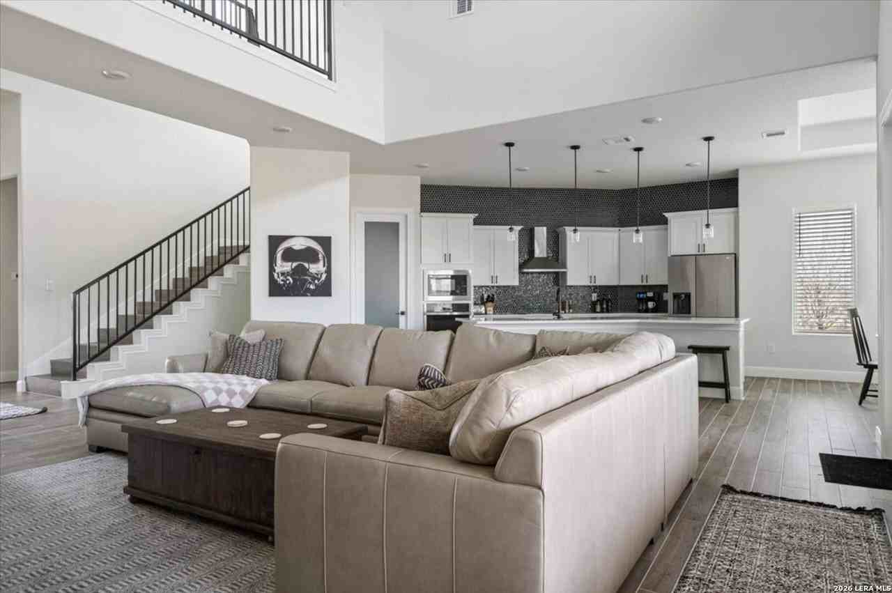 928 Broken Arrow - Photo 7 of 29