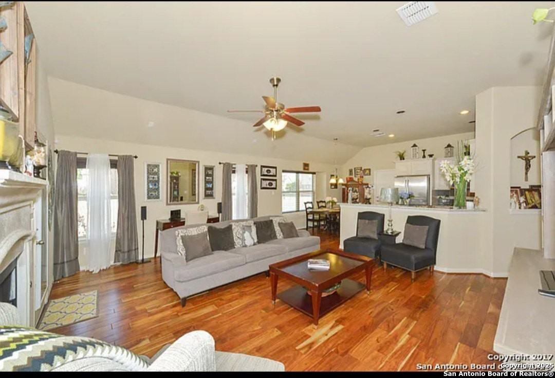 7905 Mystic Chase - Photo 5 of 25