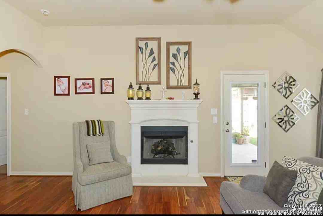 7905 Mystic Chase - Photo 7 of 25