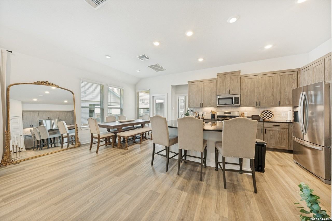1617 Craftsman - Photo 6 of 18
