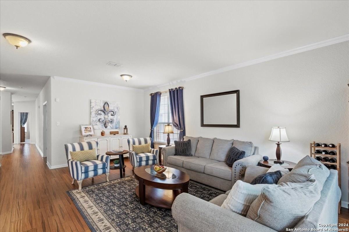 1301 Magellan - Photo 4 of 26