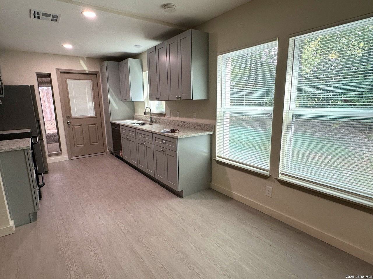 6731 Carters Blf - Photo 5 of 15