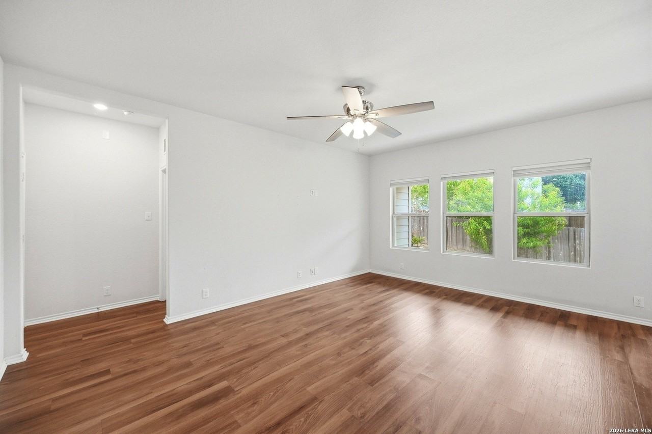 13010 Vista Holw - Photo 3 of 29