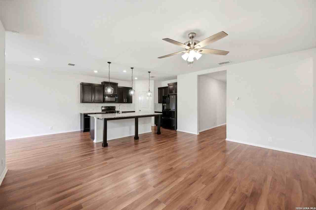 13010 Vista Holw - Photo 5 of 29
