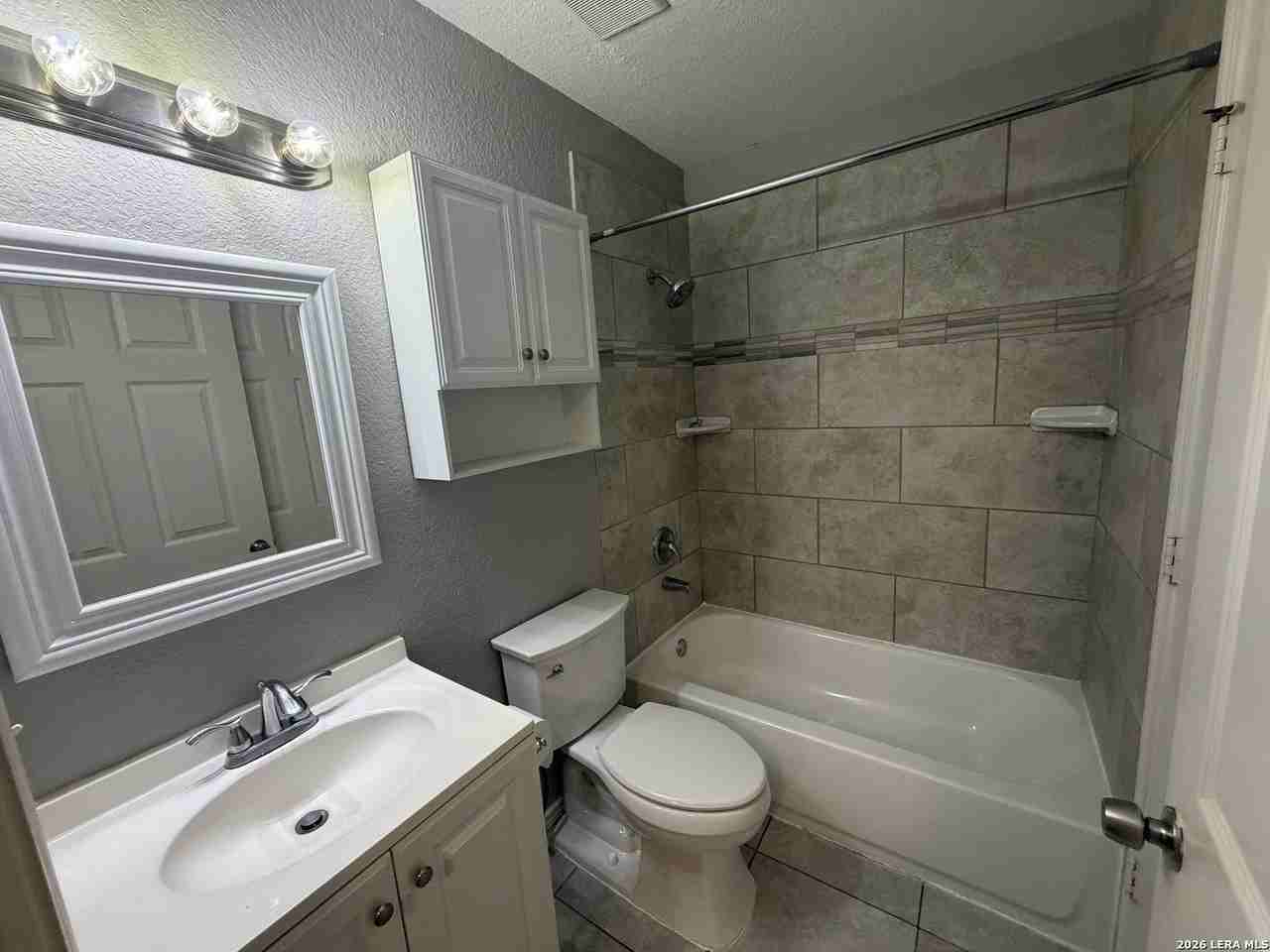 11106 Bel Air Dr #202 - Photo 4 of 11