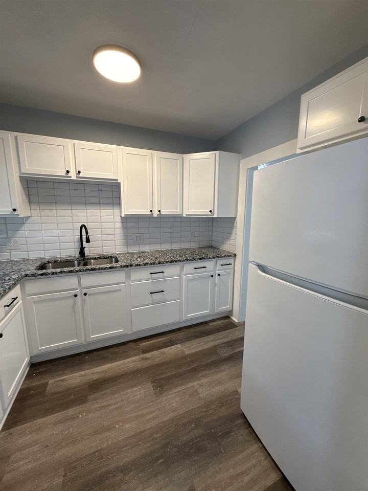 2241 N Mascot Ave - Photo 5 of 14