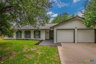 213 E Upshaw Ave - Photo 1 of 1