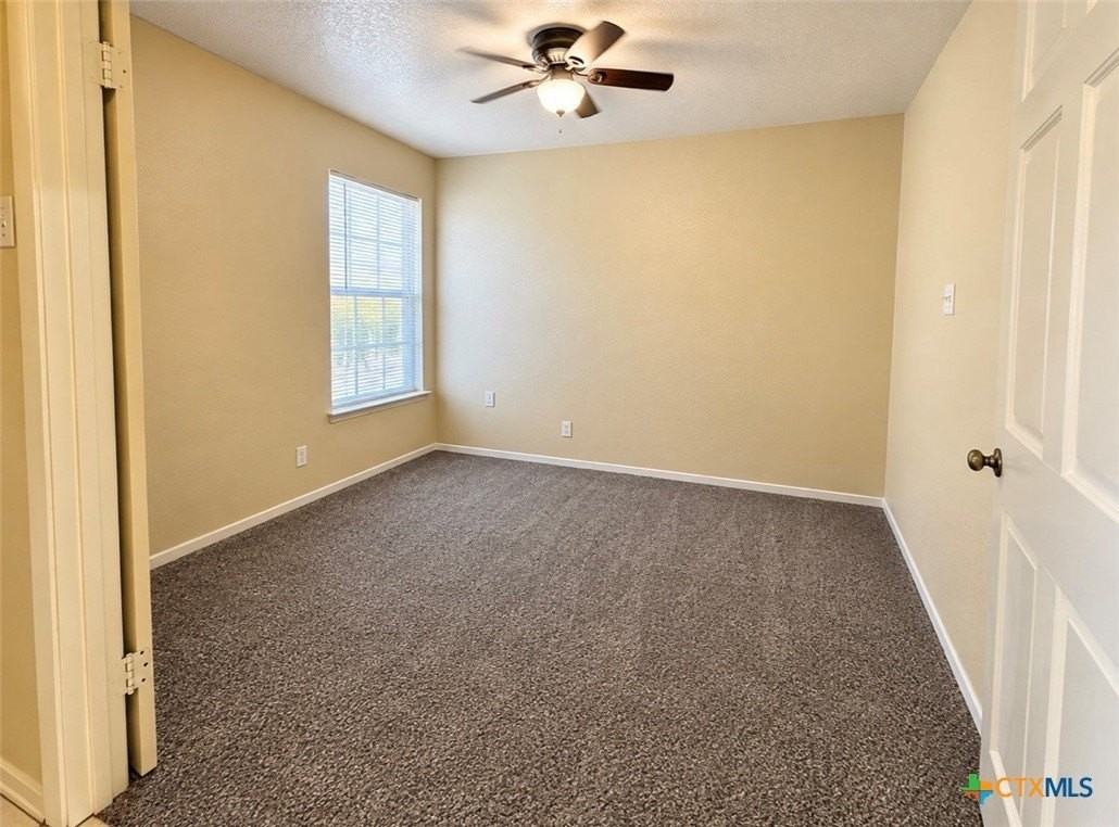 2204 Lazy Ridge Dr - Photo 3 of 16