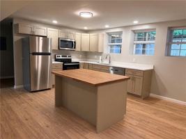 featured image of 17 Metcalf Ave #3