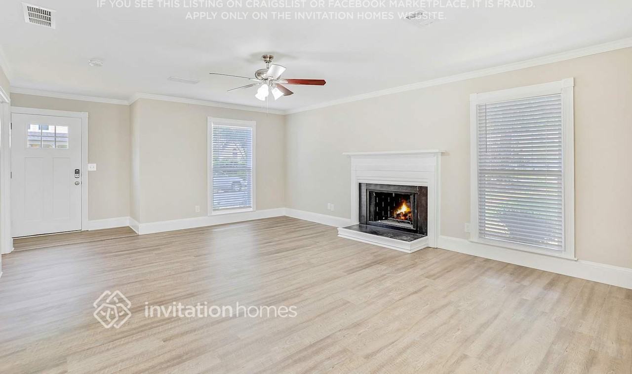 869 Market Way - Photo 5 of 27