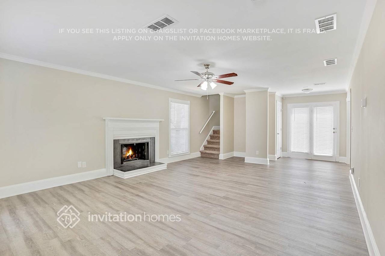 869 Market Way - Photo 6 of 27