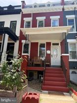520 Kenyon St Nw - Photo 1 of 1