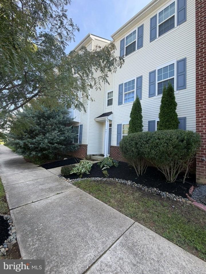 461 Toftrees Dr - Photo 2 of 32