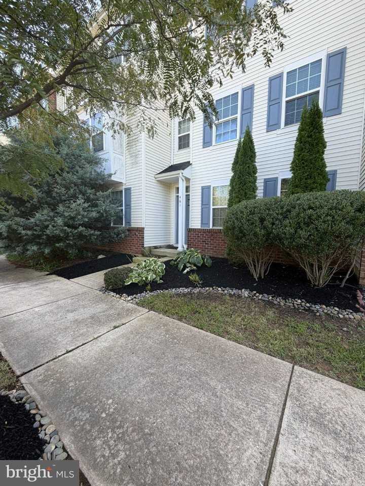 461 Toftrees Dr - Photo 3 of 32