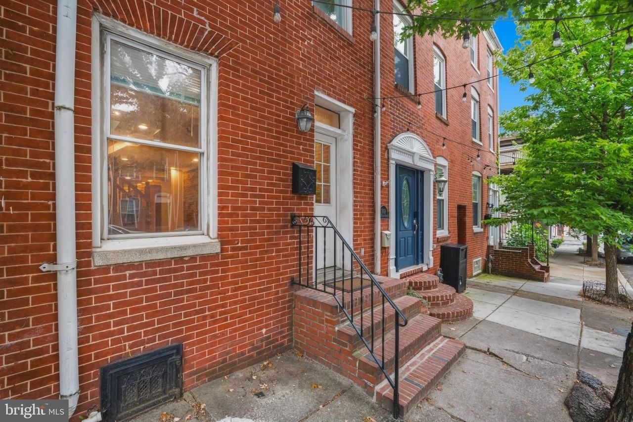 1811 E Pratt St - Photo 2 of 36