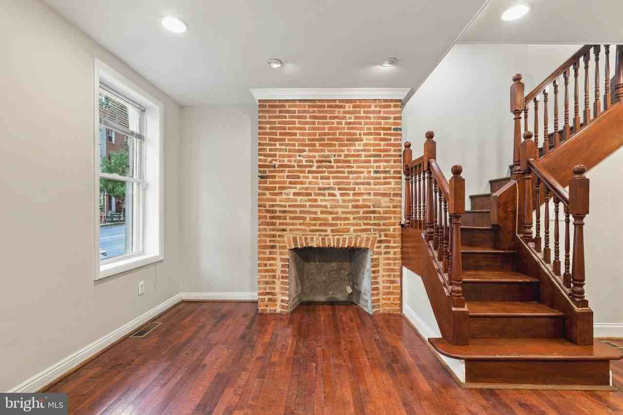 1811 E Pratt St - Photo 4 of 36