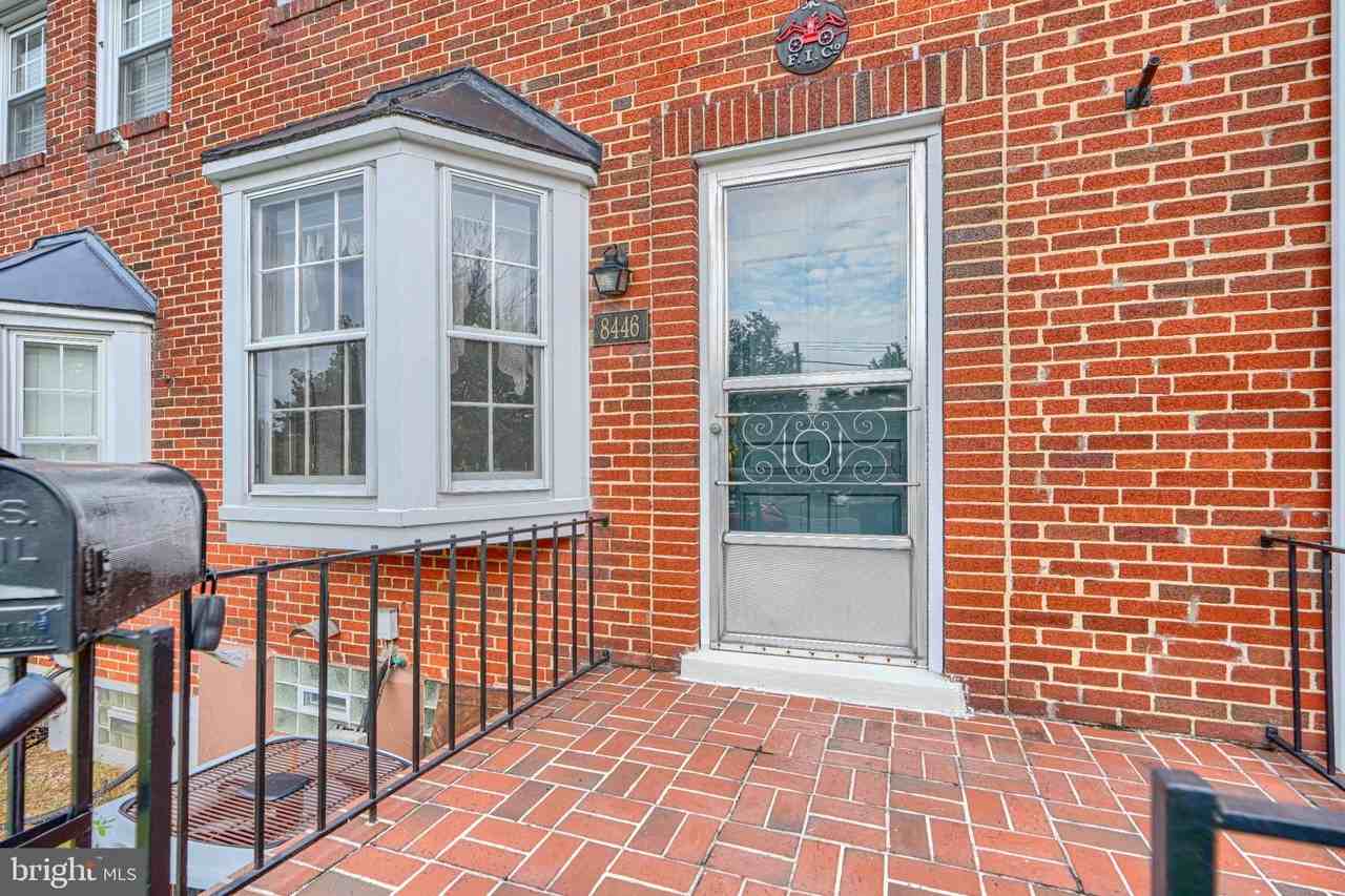 8446 Loch Raven Blvd - Photo 4 of 39