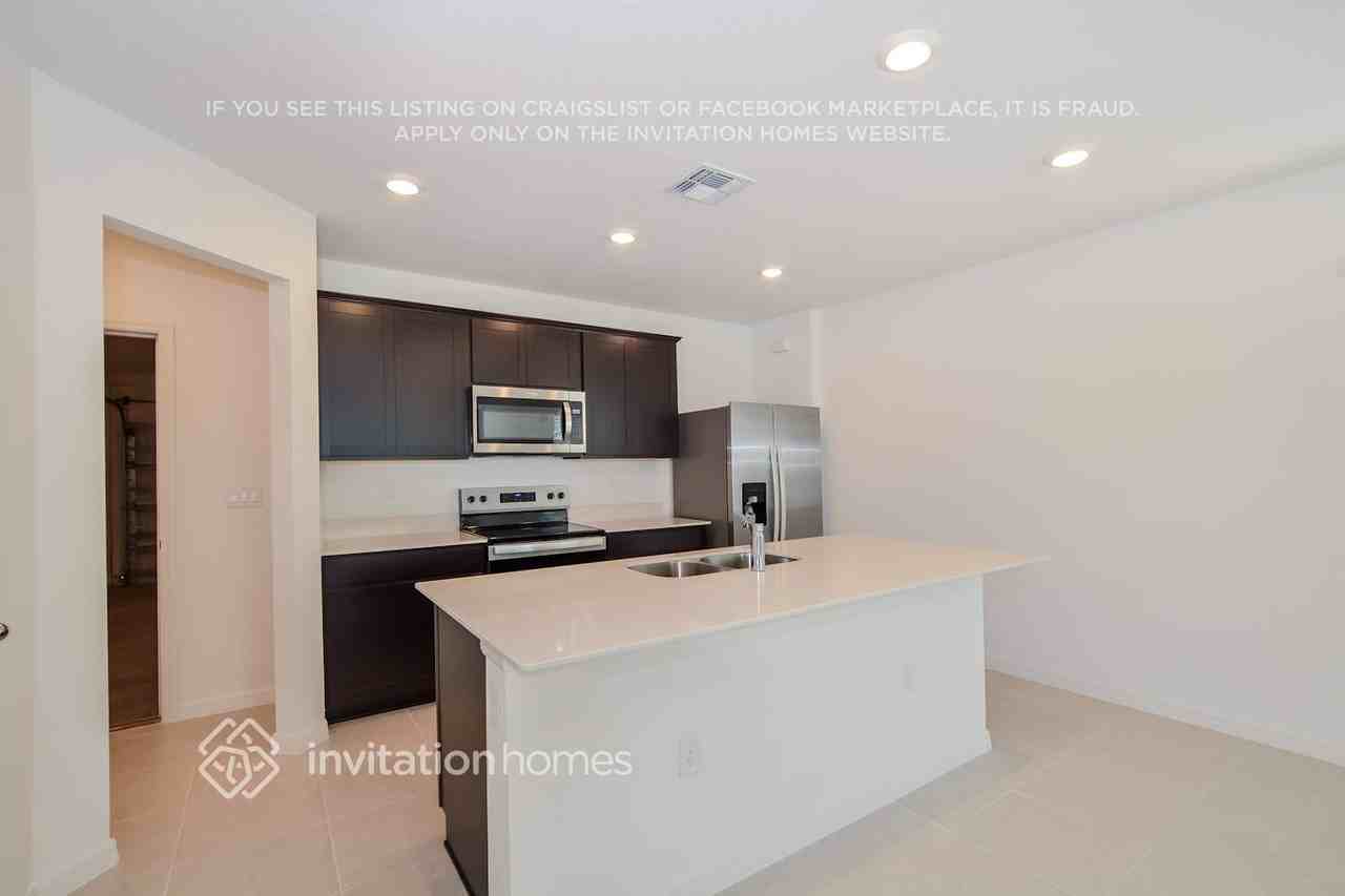 5679 Enchanted Meadow Aly - Photo 7 of 23