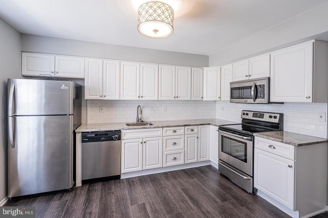 10716 Cordage Walk - Photo 6 of 39